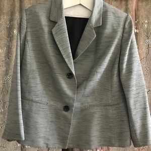 LeSuit Gray and Black Pant suit